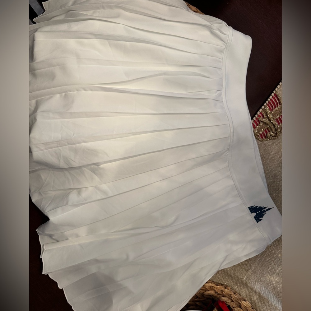 White Disney Skort. New without tags. Large never used.